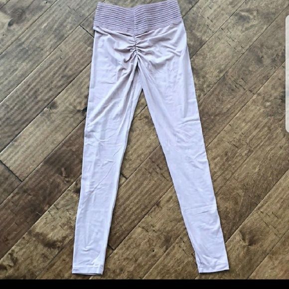 SOLD/ cute booty lounge leggings dusty rose color - Picture 3 of 5